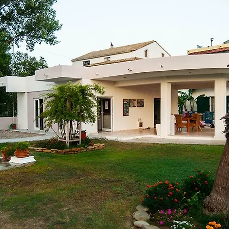 Apartament Cavos House
