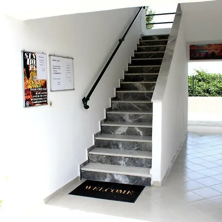 Apartamento Cavos House *